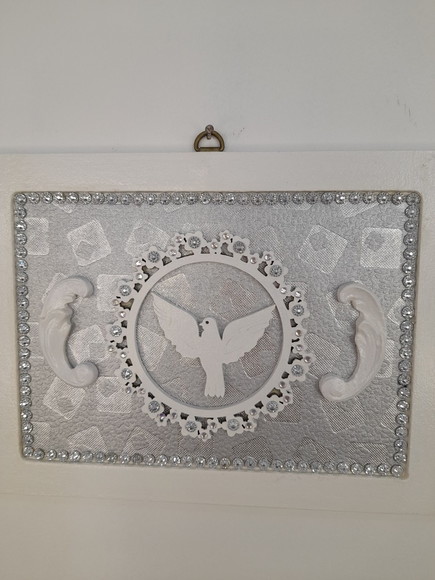 Divino Espirito Santo na Placa Branca e Fundo Prata - Imagem 3
