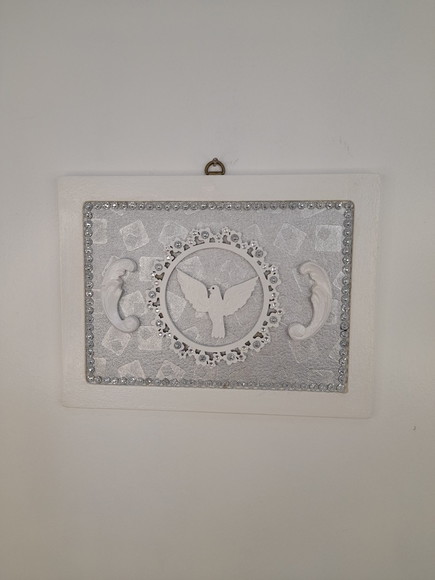 Divino Espirito Santo na Placa Branca e Fundo Prata - Imagem 2