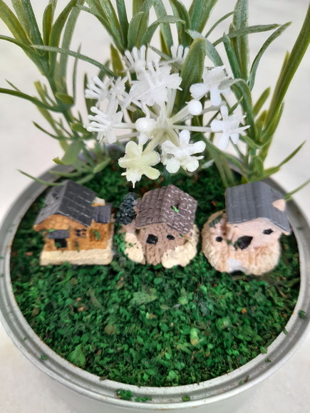 Mini Jardim Decorado com Casinha e Plantas Miniaturas - Imagem 5