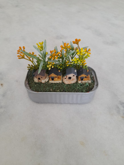 Mini Jardim Prateado com Mini Casas e Plantas Miniatura - Imagem 2