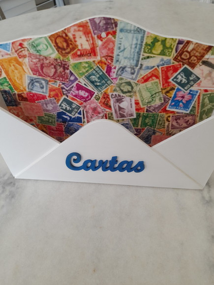 Porta Carta em mdf Pintado de Branco Decorado com Selos - Imagem 3