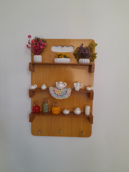 Porta Chave de Formica Decorado com Miniaturas - Imagem 2