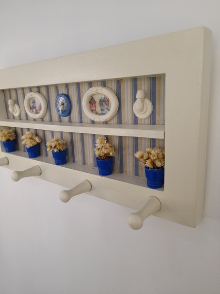 Porta Chave de Madeira Branco e Bege com Miniatura - Imagem 5