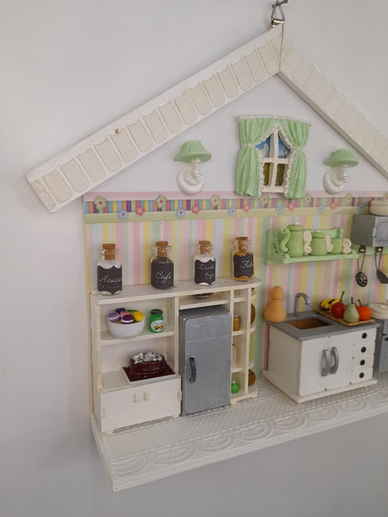 Porta chave de madeira cenário cozinha fundo listrado colorido decorado - Imagem 4