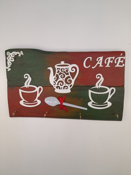 Porta chave de madeira verde e vermelha envelhecido canto do café