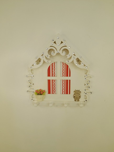 Porta chave em mdf casa branca decorado com flores