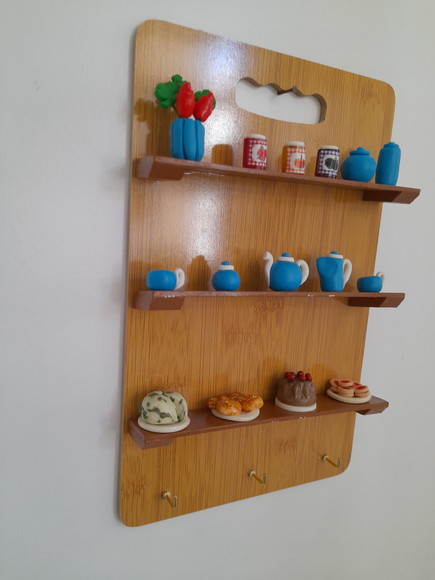 Porta Chave em mdf Decorado com Miniaturas - Imagem 3