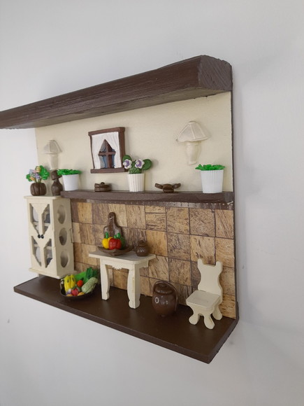Porta chave nas cores marrom e mineral decorado com miniatura - Imagem 5
