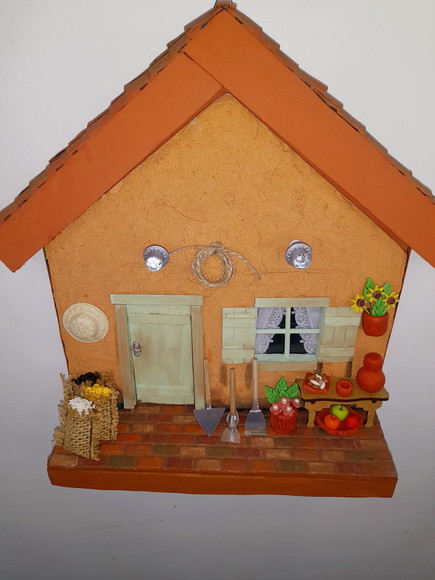 Quadro Decorado Frente de Casa Rústico Decorado c/ Miniatura - Imagem 4