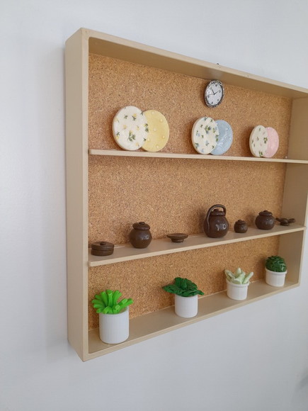 Quadro em mdf Bege Decorado com Miniaturas - Imagem 4