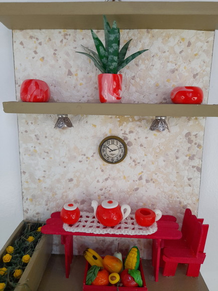 Quadro em mdf e Madeira Decorado com Miniaturas - Imagem 5