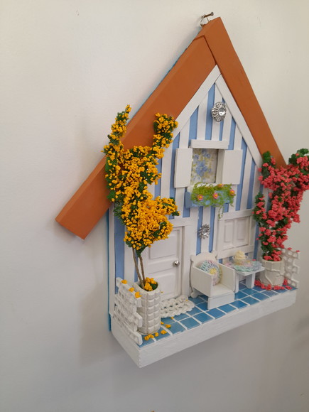 Quadro Frente de Casa Azul e Branco - Imagem 4