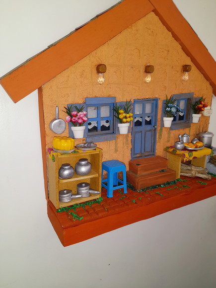 Quadro Frente de Casa Rústica Decorado com Miniatura - Imagem 4