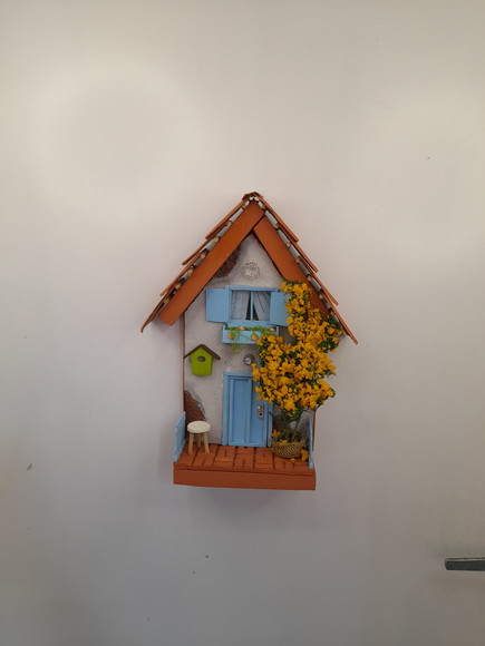 Quadro Mini Cenário Frente de Casa Azul e Branco