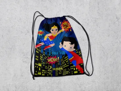 Mochilinha Personalizada para lembrancinhas Mulher Maravilha e Super Homem
