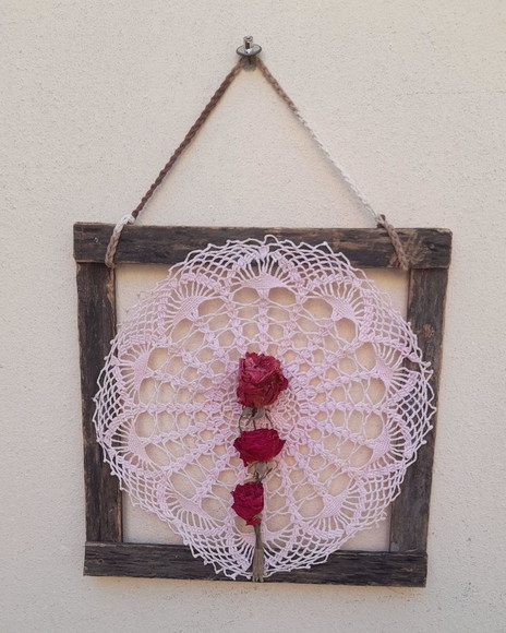 Quadro de Crochê com Flores Secas - Imagem 4