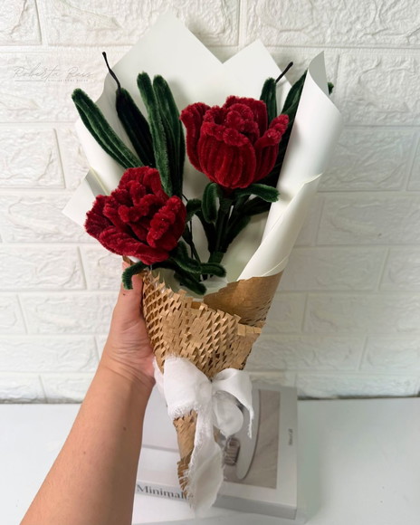 Buquê de Flores em Chenille | Rosas Vermelhas