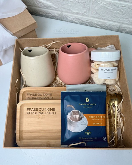 Kit Presente Casal Xícara Bojuda com Pires Personalizado