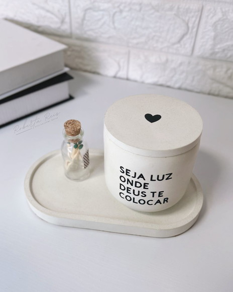 Kit Vela Aromática com Bandeja Frase Seja Luz - Imagem 4