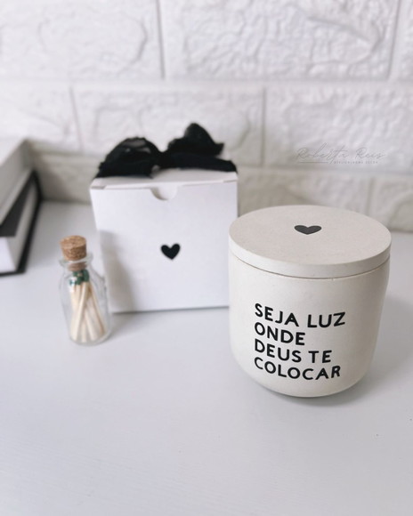 Vela Aromática no Pote Artesanal Frase Seja Luz - Imagem 3