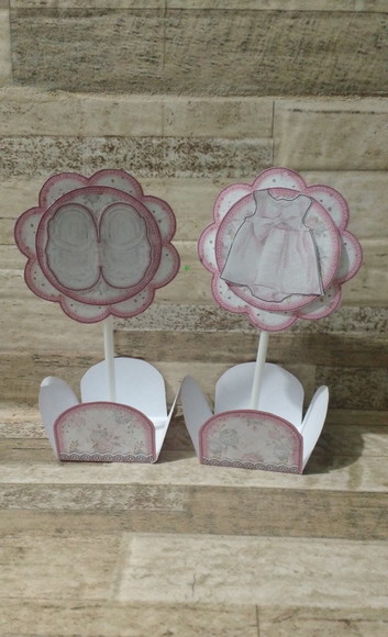 Forminha para doce com toper chá de bebê menina - Imagem 3