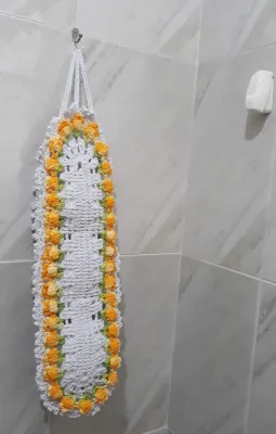 Porta Papel Higiênico Crochê Tulipas - 3 Rolos
