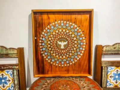 Quadro decorativo com Divino e flores, madeira de demolição Peroba Rosa