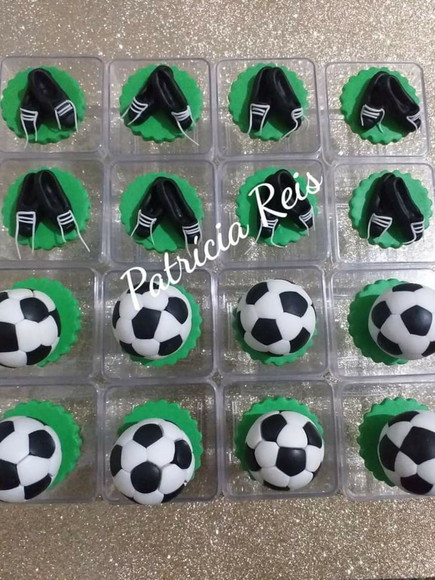 Caixa Acrílica Decorada Chuteira
