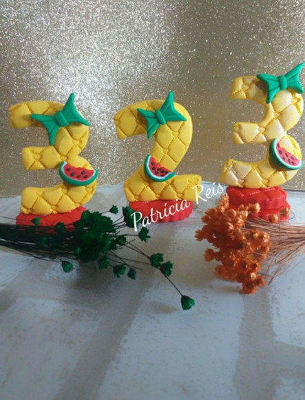 Vela em Biscuit Tema Magali - Imagem 3