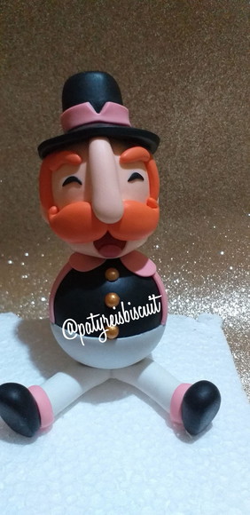 Vela Personalizada Mundo Bita em Biscuit