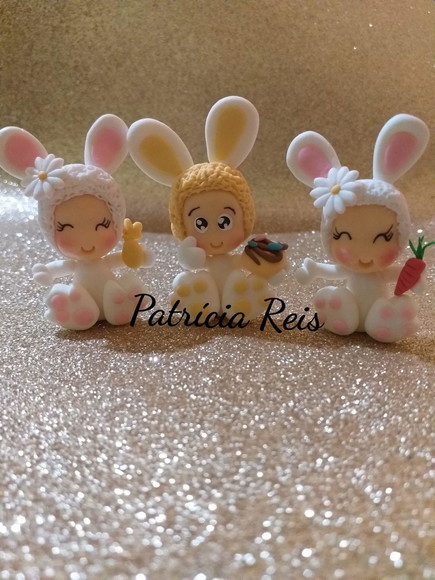 Apliques de coelhos fofinhos em biscuit