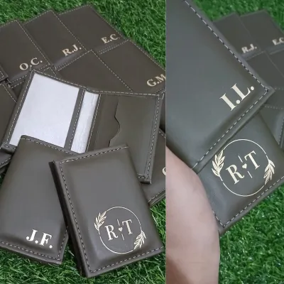 Carteira Porta Documentos Personalizada com Nome ou Iniciais | Presente Masculino Exclusivo