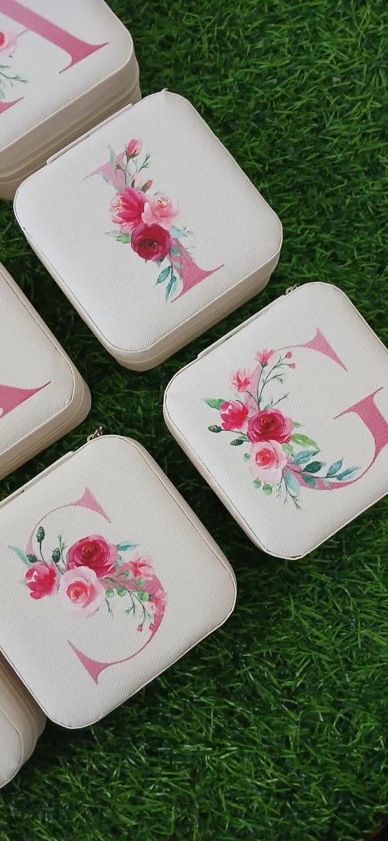 Porta Joias Personalizado Inicial do Nome | Organizador de Joias Feminino | Presente Delicado - Imagem 5