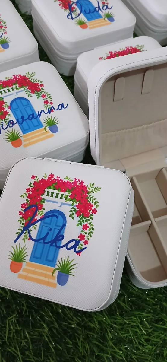Lembrancinha Personalizada para 15 Anos | Presente para Convidadas | Porta Joias com Nome - Imagem 3