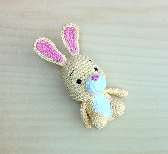 Coelhinho Abel Amigurumi - Imagem 3