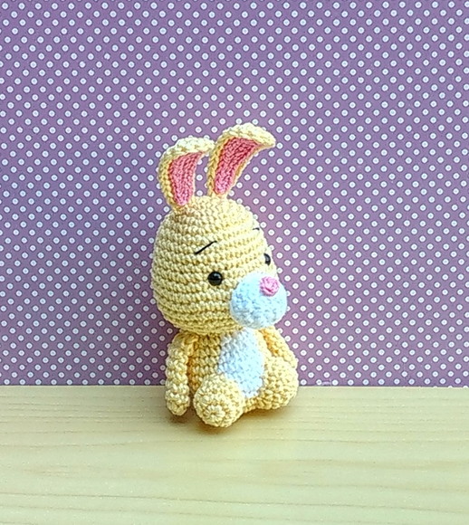 Coelhinho Abel Amigurumi