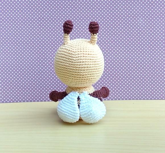 Abelha Mia Amigurumi - Imagem 4