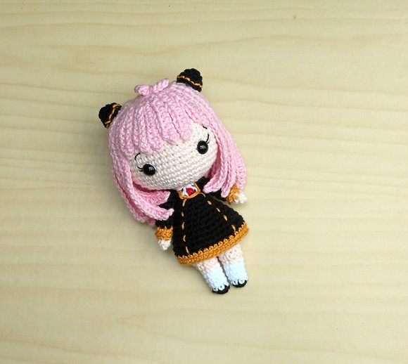 Anya Forger Amigurumi - Imagem 2