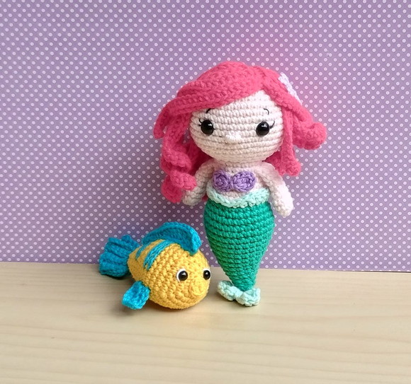 Kit Ariel Sereia e Linguado Amigurumi