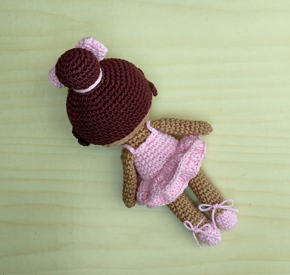 Boneca Bailarina Rosa Amigurumi - Imagem 3
