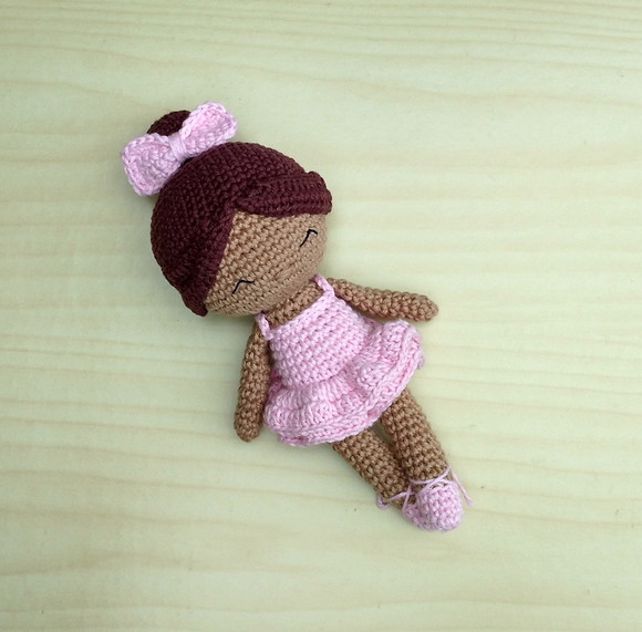 Boneca Bailarina Rosa Amigurumi - Imagem 2