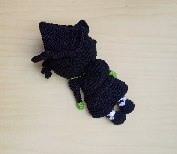 Bruxa Má do Oeste Amigurumi - Imagem 4