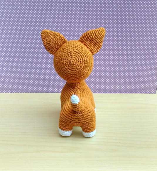 Cachorro Corgi Lucky Amigurumi - Imagem 4