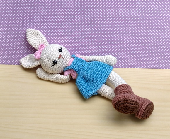 Coelha Milly Amigurumi