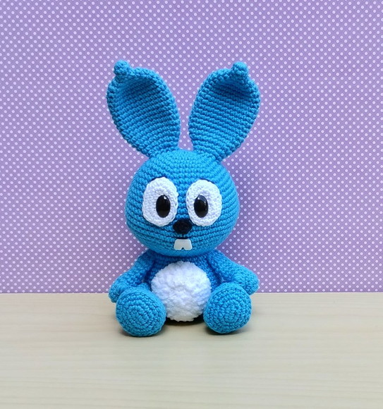 Coelho Dentinho Amigurumi