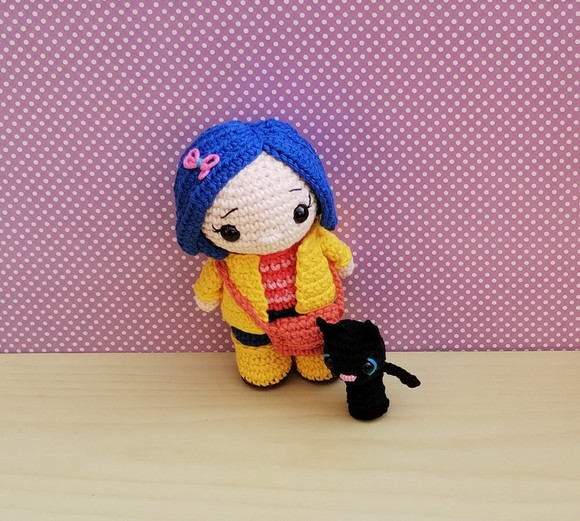 Kit Coraline e o Gato Preto Amigurumis - Imagem 2