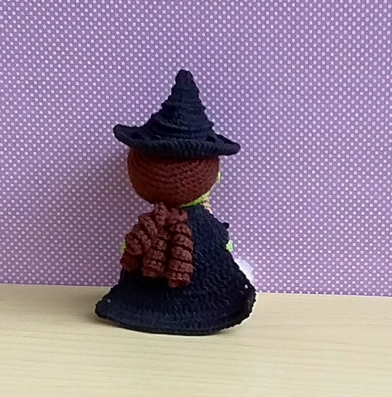 Elphaba Amigurumi - Imagem 2