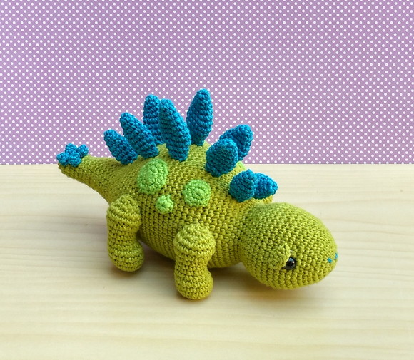 Dinossauro Estegossauro Toby Amigurumi - Imagem 2