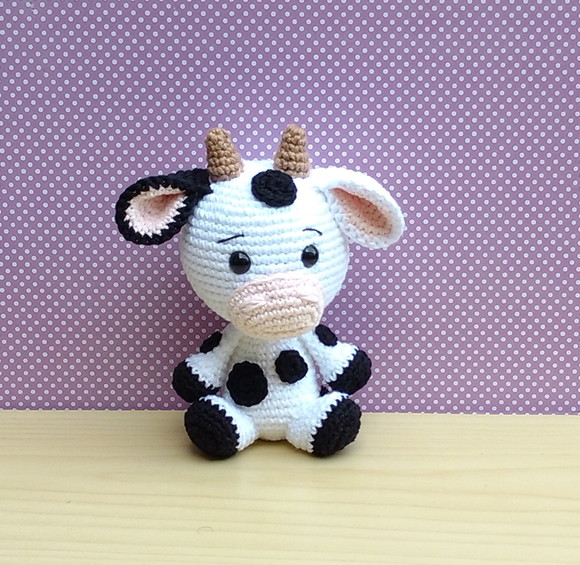 Fazendinha Baby - Vaca Betina Amigurumi