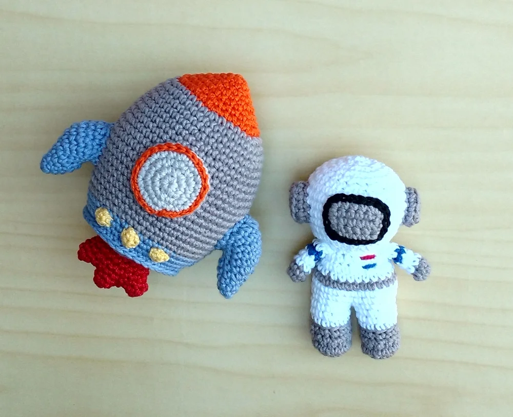 Foguete Niko Amigurumi - espacial - Imagem 3